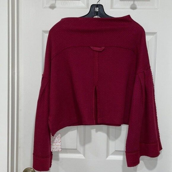 FREE PEOPLE Bunny Bell Sleeve Top in Queen Pomegranate Sz XS - Picture 6 of 9